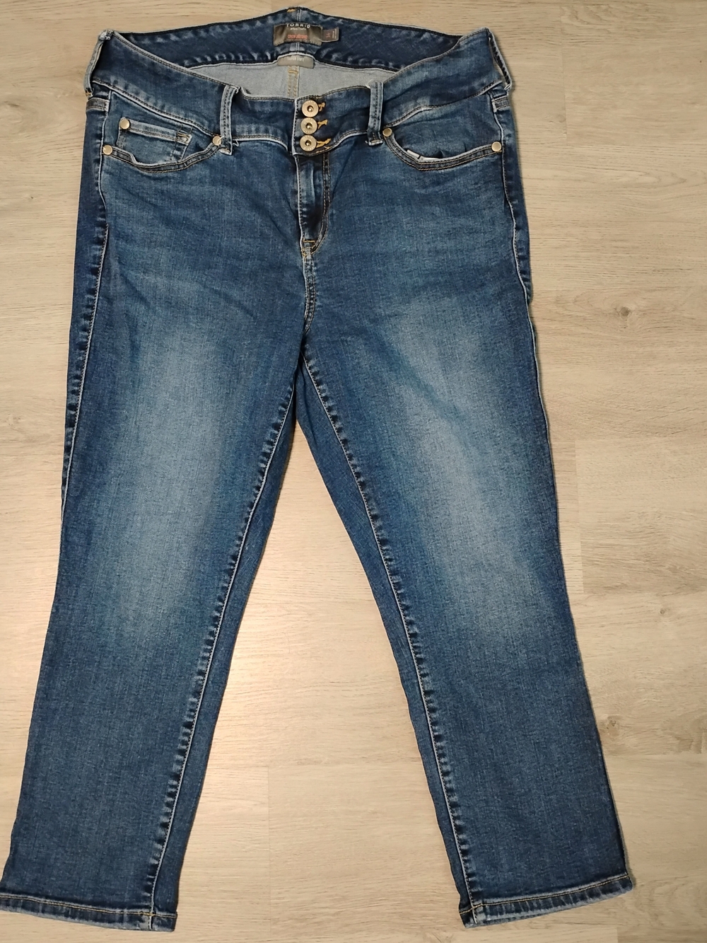 Torrid Size 14 Cropped High-Rise Jeans with Triple Button. Waist- 34 Inches